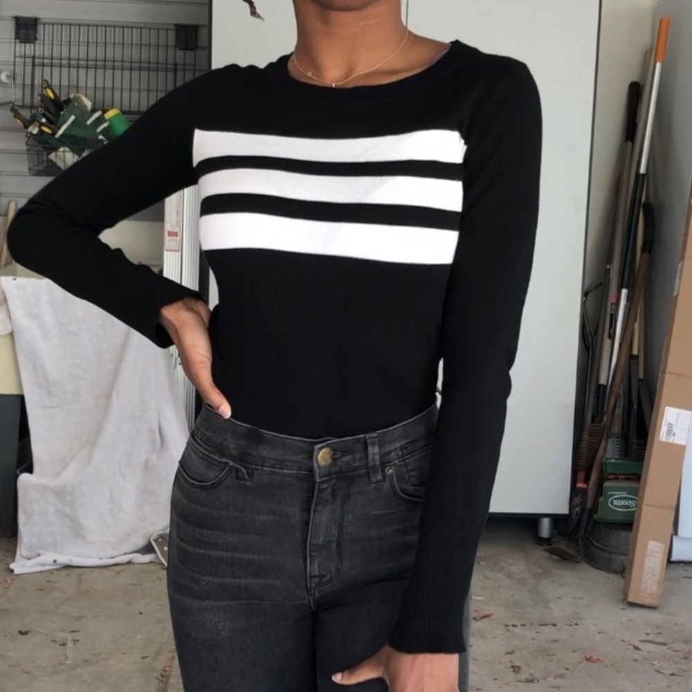 Wet Seal sweater 💋SALE Bundle ‘n Save